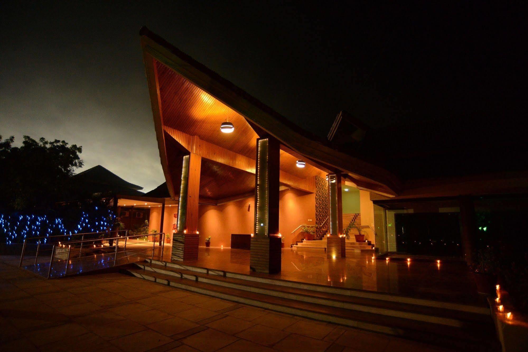 Palm Green Club Resort Jetalpur Εξωτερικό φωτογραφία