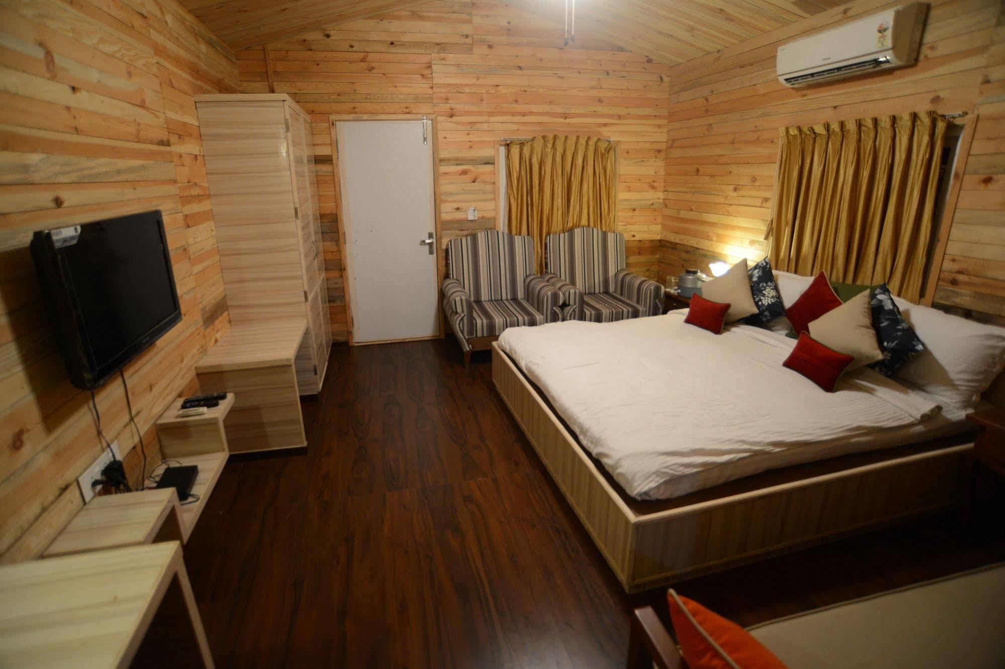 Palm Green Club Resort Jetalpur Εξωτερικό φωτογραφία